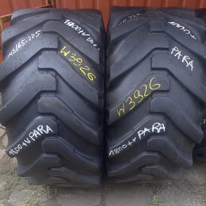 2x Opona używana przemysłowa 18-22.5 445/65-22.5 BKT MP590; 900zł W3926
