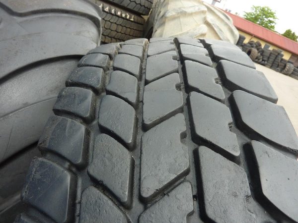 Opona używana przemysłowa 385/95R25 MICHELIN X-CRANE+ 1900zł W3938 - obrazek 5