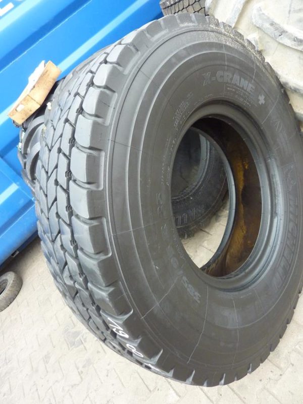 Opona używana przemysłowa 385/95R25 MICHELIN X-CRANE+ 1900zł W3938 - obrazek 2