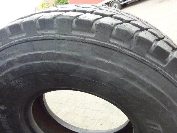 Opona używana przemysłowa 385/95R25 MICHELIN X-CRANE+ 1900zł W3938 - obrazek 8