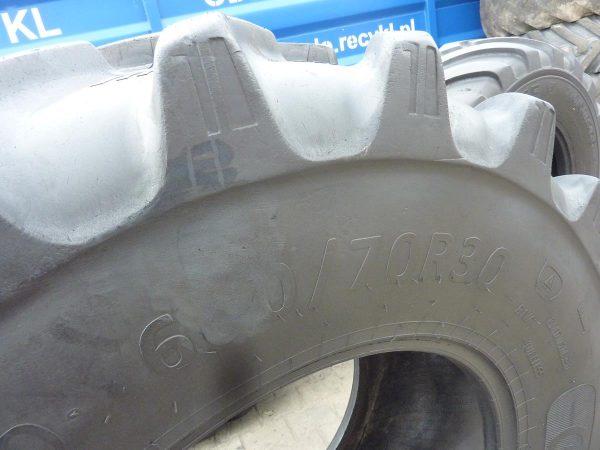 Opona używana rolnicza 600/70R30 GRI GREEN XLR70; 2000zł W3944 - obrazek 9