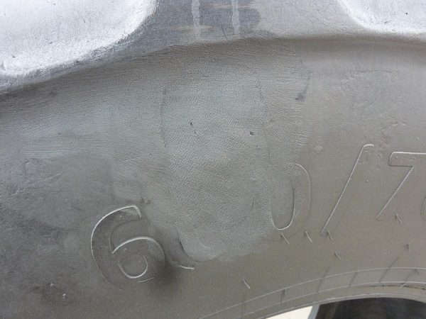 Opona używana rolnicza 600/70R30 GRI GREEN XLR70; 2000zł W3944 - obrazek 8
