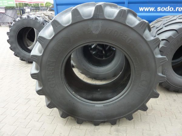 Opona używana rolnicza 600/70R30 GRI GREEN XLR70; 2000zł W3944 - obrazek 2