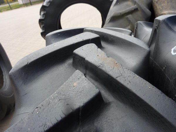 2x Opona używana rolnicza 8.3-32 CONTINENTAL AS FARMER 400zł W3947 - obrazek 6