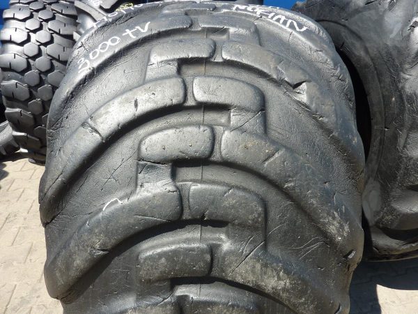 Opona używana leśna 710/40-22.5 NOKIAN FOREST KING 2900zł W3952 - obrazek 3