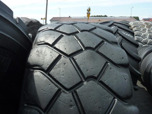 Opona używana przemysłowa 23.5R25 MICHELIN X ADN+ 2500zł W3962 - obrazek 5