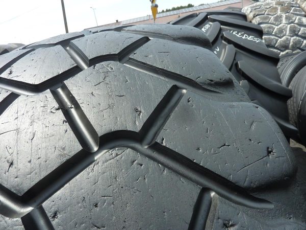 Opona używana przemysłowa 23.5R25 MICHELIN X ADN+ 2500zł W3962 - obrazek 6