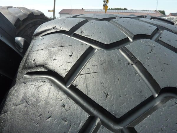 Opona używana przemysłowa 23.5R25 MICHELIN X ADN+ 2500zł W3962 - obrazek 9