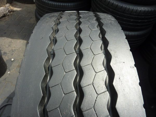 Opona używana ciężarowa 265/70R19.5 BRIDGESTONE R-TRAILER 500zł C2305 - obrazek 5