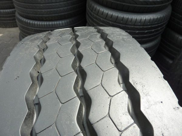 Opona używana ciężarowa 265/70R19.5 BRIDGESTONE R-TRAILER 500zł C2305 - obrazek 7