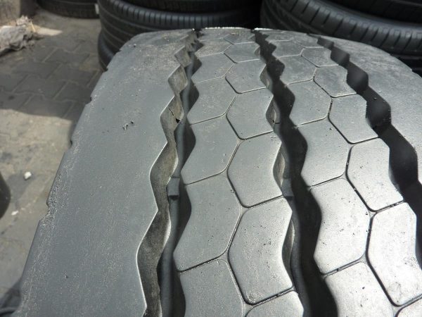 Opona używana ciężarowa 265/70R19.5 BRIDGESTONE R-TRAILER 500zł C2305 - obrazek 8