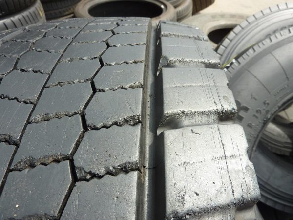 Opona używana ciężarowa 295/55R22.5 HANKOOK DL10+V 700zł C2307 - obrazek 5