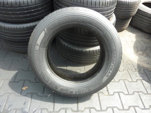 Opona nieużywana ciężarowa 205/65R17.5 GOODYEAR K MAX T 500zł C2308 - obrazek 2