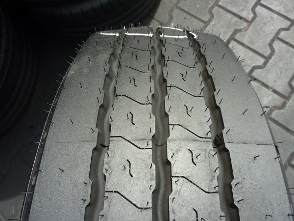 Opona nieużywana ciężarowa 205/65R17.5 GOODYEAR K MAX T 500zł C2308 - obrazek 4