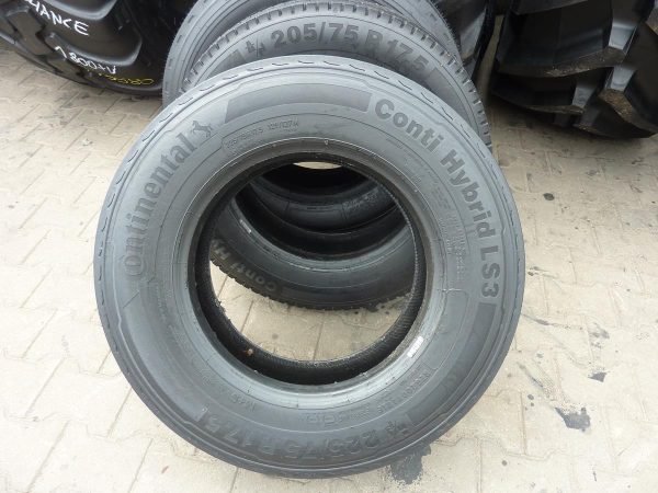 Opona używana ciężarowa 225/75R17.5 CONTINENTAL HYBRID LS3; 480zł C2312 - obrazek 2
