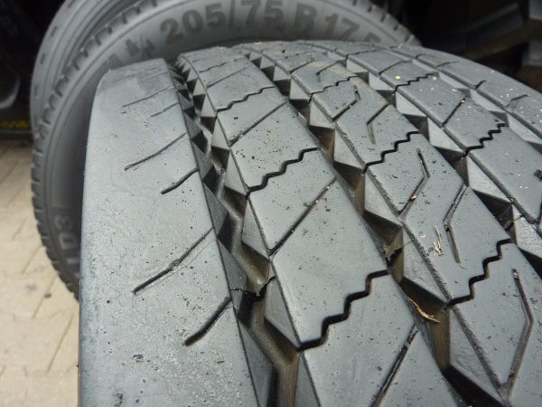 Opona używana ciężarowa 225/75R17.5 CONTINENTAL HYBRID LS3; 480zł C2312 - obrazek 9
