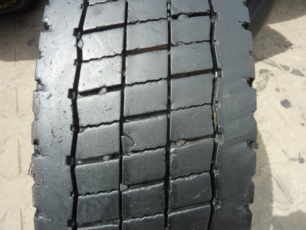 Opona używana ciężarowa 205/75R17.5 CONTINENTAL CONTI HYBRID LD3; 300zł C2313 - obrazek 4
