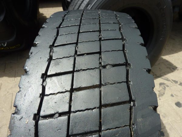 Opona używana ciężarowa 205/75R17.5 CONTINENTAL CONTI HYBRID LD3; 300zł C2313 - obrazek 5