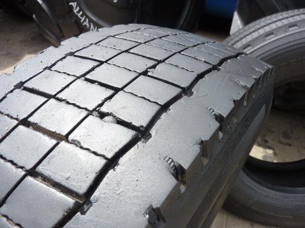 Opona używana ciężarowa 205/75R17.5 CONTINENTAL CONTI HYBRID LD3; 300zł C2313 - obrazek 6