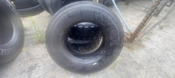 2x Opona nieużywana ciężarowa 245/70R17.5 MICHELIN XMULTI T 1200zł C2320 - obrazek 2