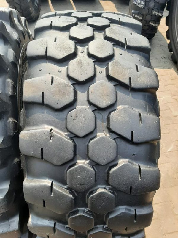 2x Opona używana przemysłowa 460/70R24 17.5R24 MICHELIN 1400zł W4478 - obrazek 11