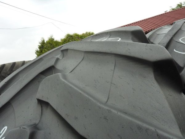 2x Opona używana rolnicza 710/70R42 TRELLEBORG TM900; 2600zł W3993 - obrazek 5