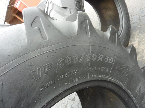 Opona używana rolnicza 600/60R30 MICHELIN XEOBIB 2600zł W3995 - obrazek 3