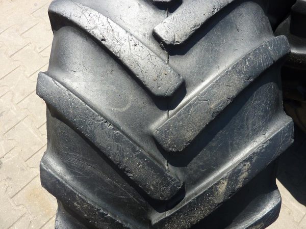 2x Opona używana rolnicza 425/55R17 CONTINENTAL CONTRACT AC75G; 450zł W3998 - obrazek 4
