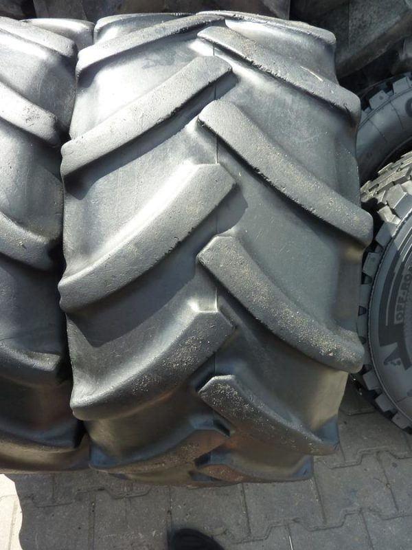 2x Opona używana rolnicza 420/65R20 CONTINENTAL CONTRACT AC65; 600zł W4008 - obrazek 7