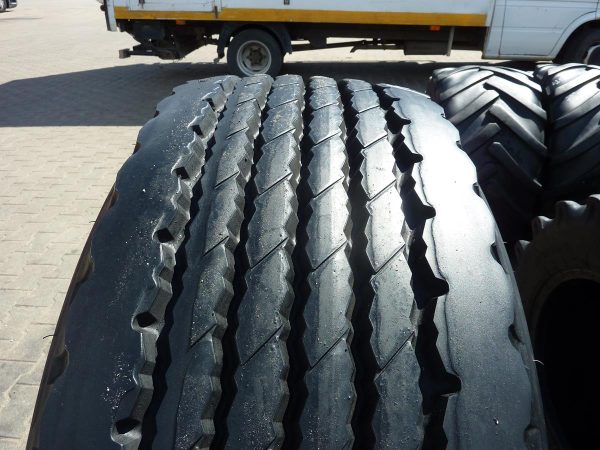Opona używana ciężarowa 425/65R22.5 BRIDGESTONE R164; 700zł C2315 - obrazek 5
