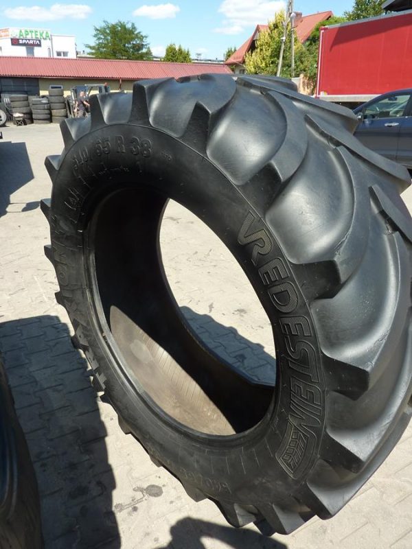 Opona używana rolnicza 540/65R38 VREDESTEIN TRAXION+ 1800zł W4010 - obrazek 10