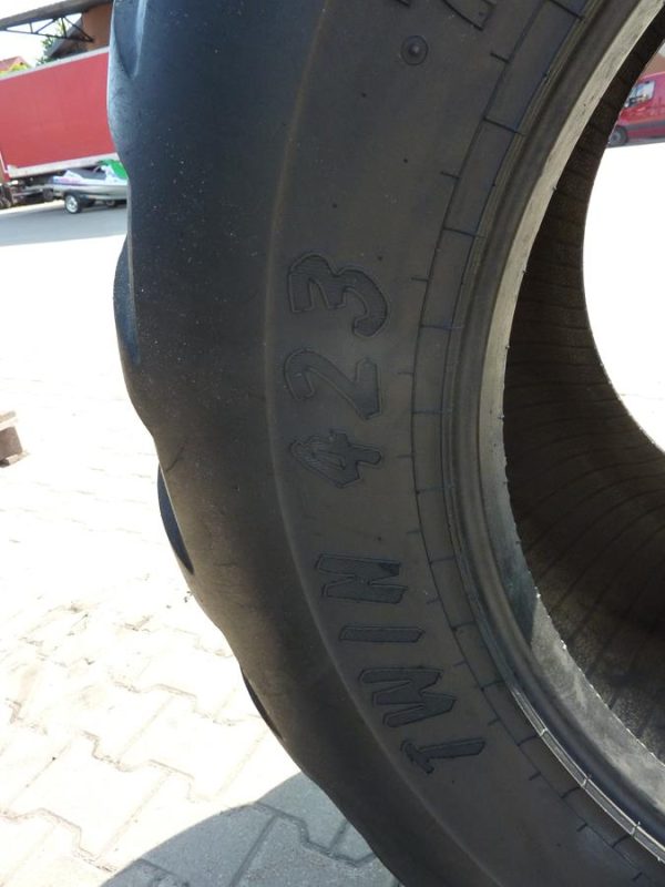 2x Opona używana rolnicza 710/50-30.5 TRELLEBORG TWIN 423; 3200zł W4015 - obrazek 11