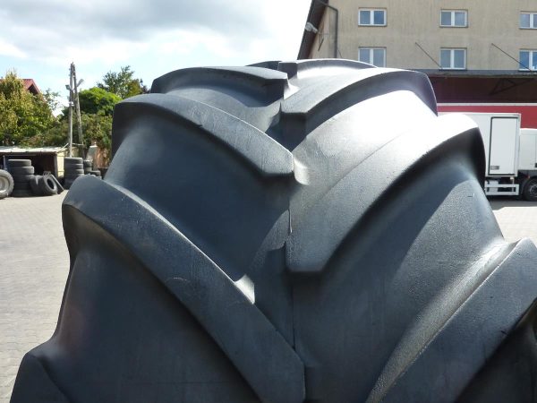 Opona używana rolnicza 710/70R42 MICHELIN XM28; 2800zł W4030 - obrazek 5