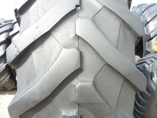 Opona używana rolnicza 710/75R42 TRELLEBORG TM1000 2800zł W4034 - obrazek 5