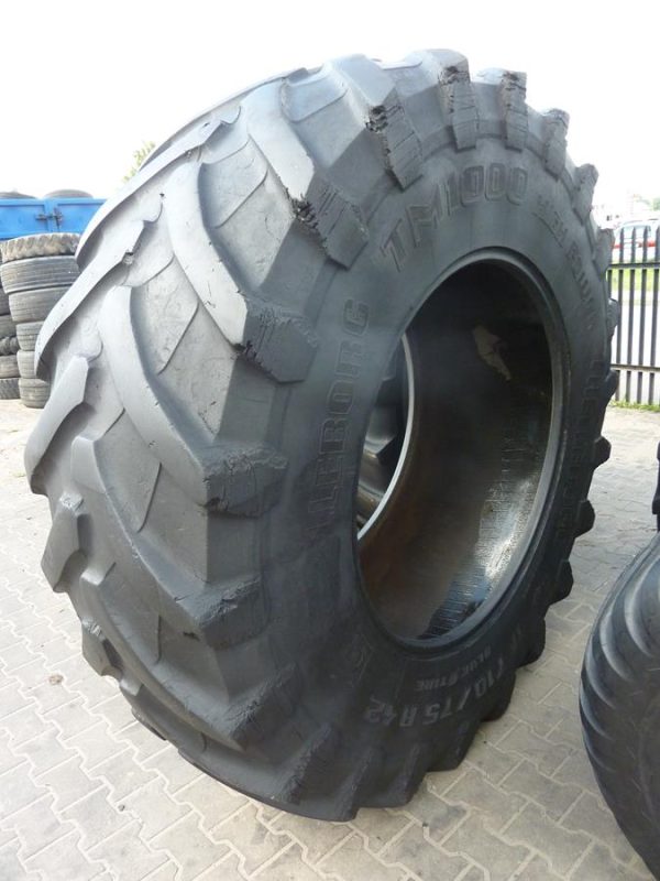 Opona używana rolnicza 710/75R42 TRELLEBORG TM1000 2800zł W4034 - obrazek 2