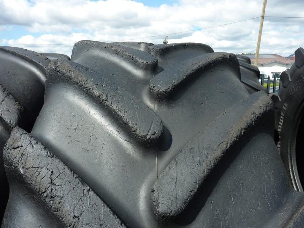 2x Opona używana rolnicza 580/70R38 MICHELIN OMNIBIB 1800zł W4036 - obrazek 4