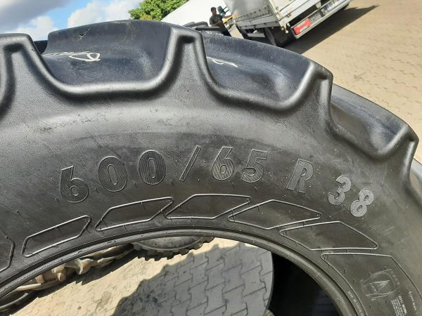 Opona używana rolnicza 600/65R38 MITAS AC65; 2500zł W4067 - obrazek 3
