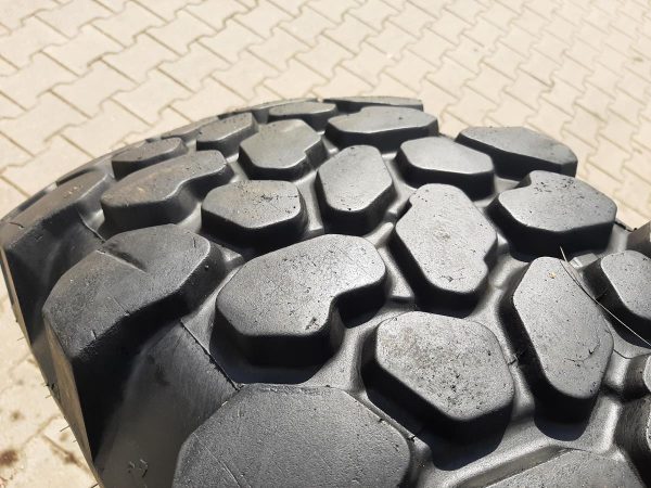 Opona używana przemysłowa 365/80R20 CONTINENTAL MPT 81; 700zł W4068 - obrazek 5