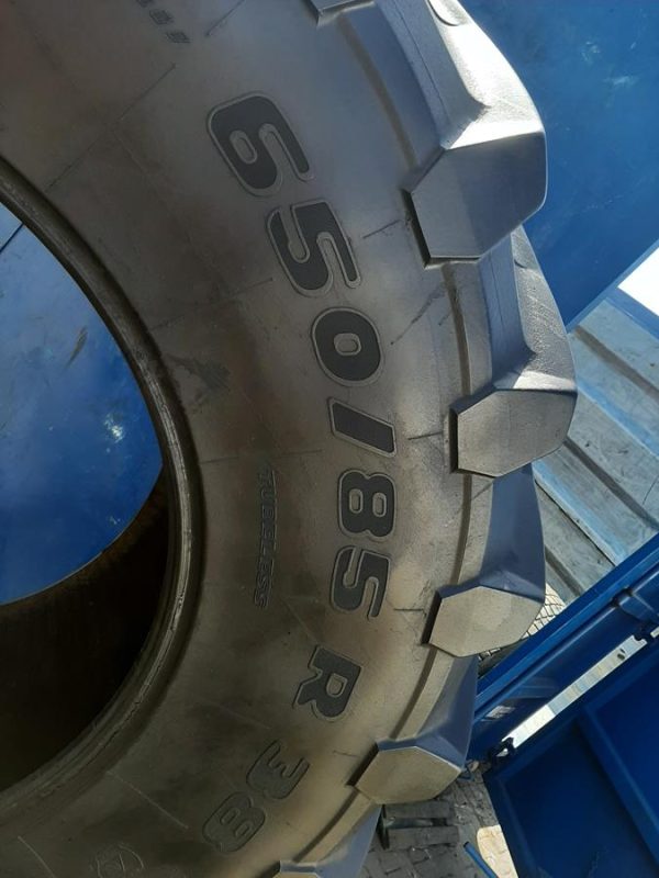 Opona używana rolnicza 650/85R38 TRELLEBORG TM900; 2500zł W4071 - obrazek 3