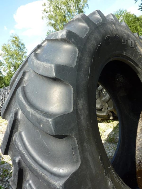 Opona używana rolnicza 650/65R42 FIRESTONE RADIAL 9000; 3400zł W4038 - obrazek 5