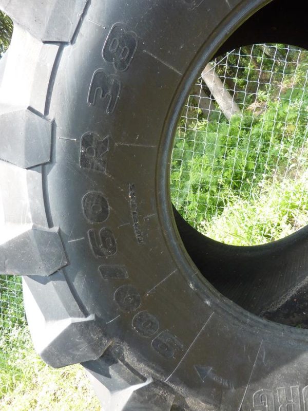 Opona używana rolnicza 900/60R38 TRELLEBORG TM900; 5800zł W4039 - obrazek 3