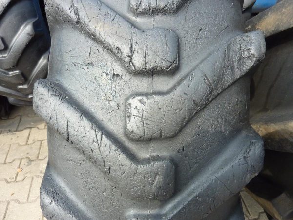 2x Opona używana przemysłowa 16.9-24 16.9R24 MITAS TI-04 TRACTOR INDUSTRIAL 600zł W4042 - obrazek 5