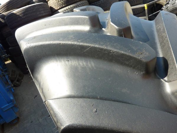 Opona używana rolnicza 600/65R28 BRIDGESTONE VT TRACTOR 2500zł W4058 - obrazek 7
