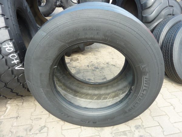 Opona używana ciężarowa 455/45R22.5 MICHELIN X ONE MAXI TRAILEK+ 1000zł C2325 - obrazek 2