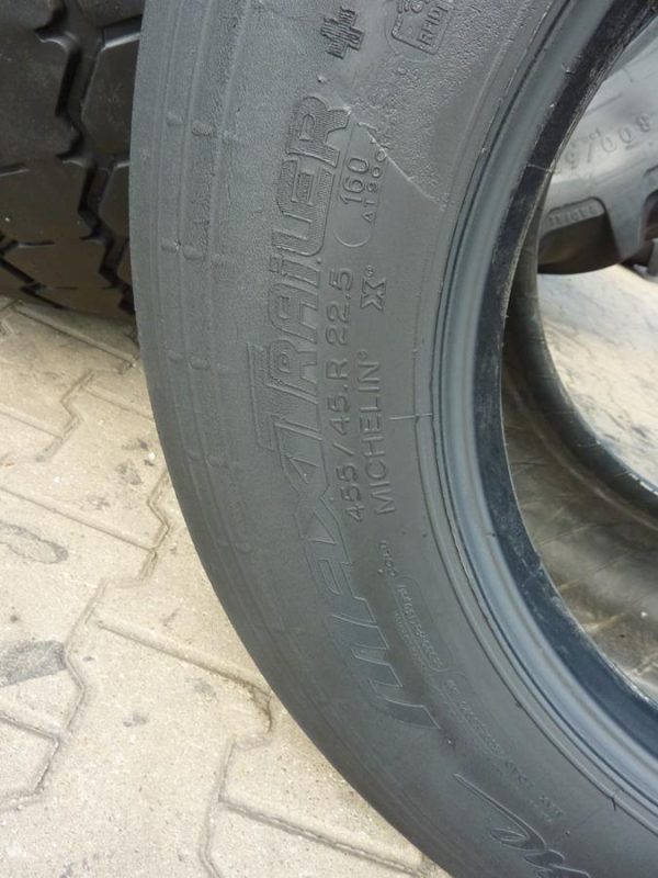 Opona używana ciężarowa 455/45R22.5 MICHELIN X ONE MAXI TRAILEK+ 1000zł C2325 - obrazek 3