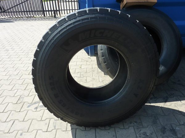 Opona używana ciężarowa 445/65R22.5 MICHELIN XZY3 700zł C2326 - obrazek 7