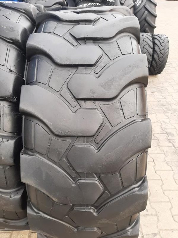 4x Opona używana przemysłowa 440/80-24 16.9-24 CAMSO MPT 732; 500zł W4087 - obrazek 7