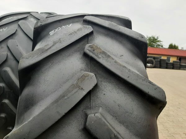 Opona używana rolnicza 480/70R30 CULTOR RADIAL 70; 800zł W4093 - obrazek 6