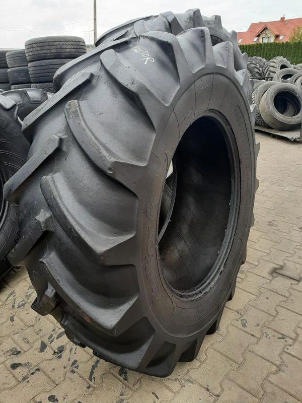 Opona używana rolnicza 480/70R30 CULTOR RADIAL 70; 800zł W4093 - obrazek 4