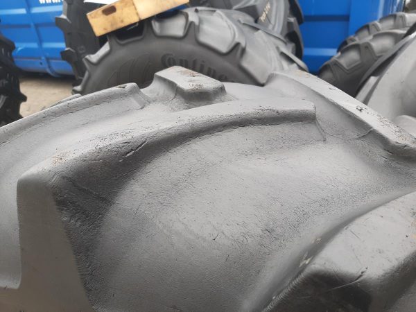 Opona używana rolnicza 480/70R30 CULTOR RADIAL 70; 800zł W4093 - obrazek 7